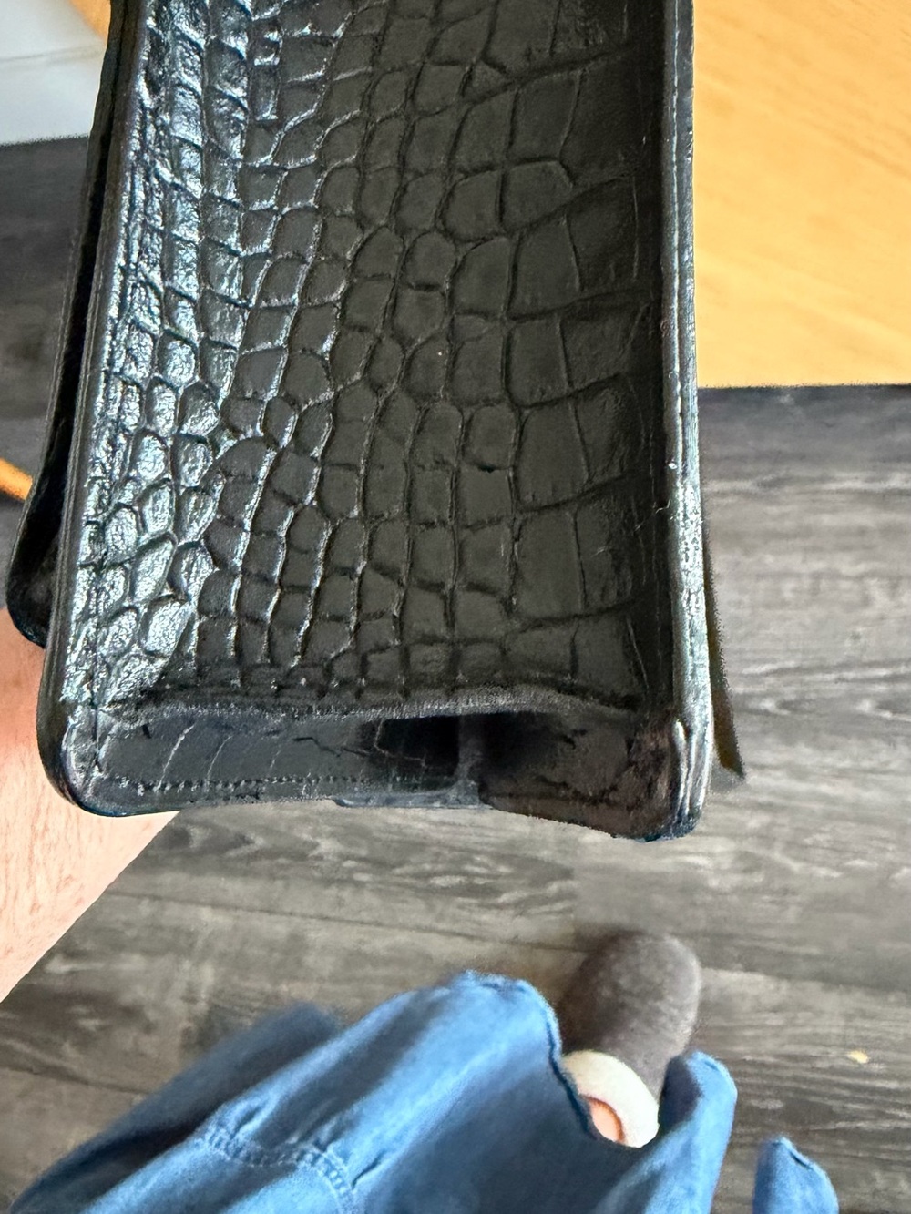 VALENTINO by Mario Valentino Black Croc-Embossed Mini Crossbody Bag - Picture 7 of 16